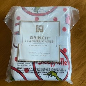 NWT PB Teen Grinch Flannel Standard Cases